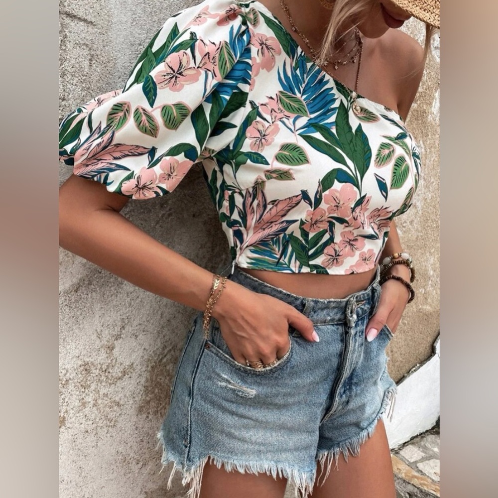 SHEIN VCAY Floral Print One Shoulder Crop Blouse